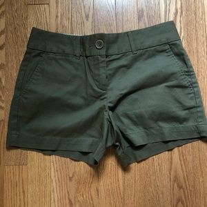 Loft The Riviera Olive Green Shorts NWT Size 00